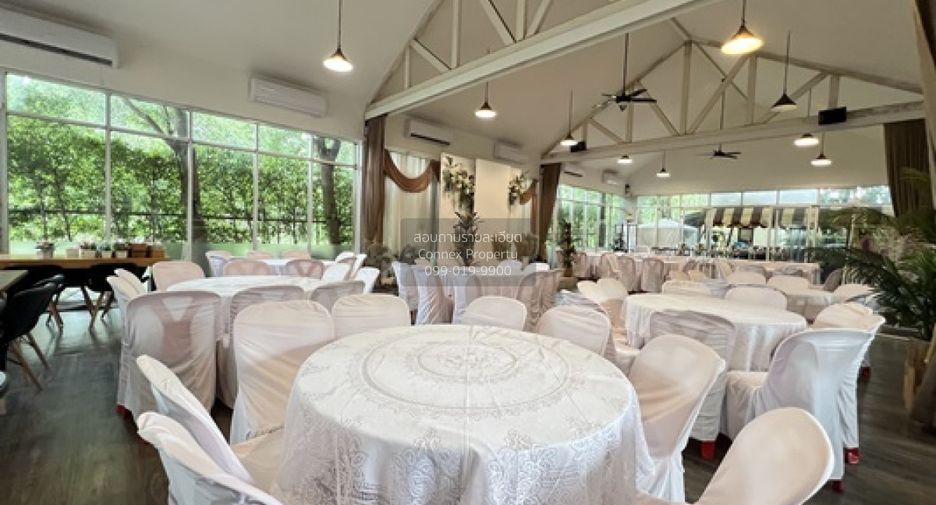 For sale 5 bedrooms house in Khlong Luang, Pathum Thani
