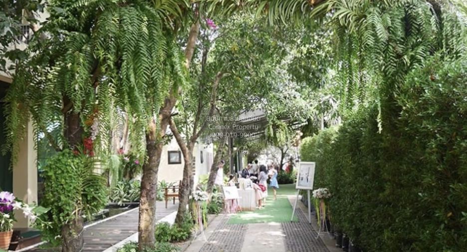 For sale 5 bedrooms house in Khlong Luang, Pathum Thani