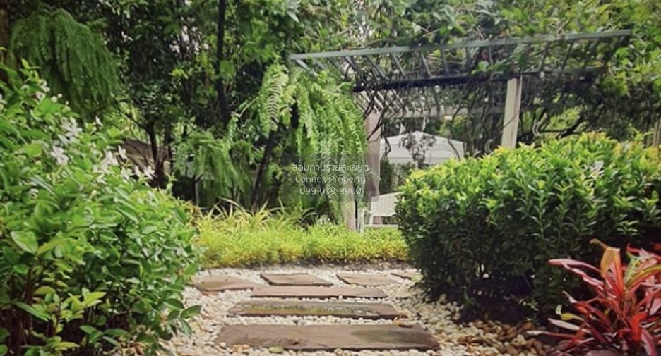 For sale 5 bedrooms house in Khlong Luang, Pathum Thani