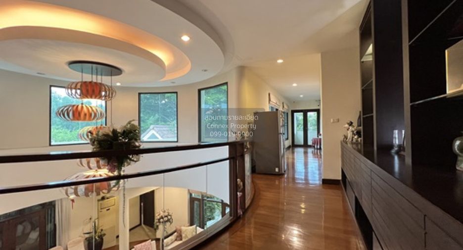 For sale 5 bedrooms house in Khlong Luang, Pathum Thani