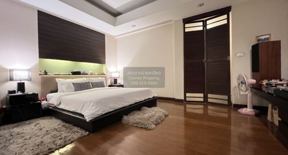 For sale 5 bedrooms house in Khlong Luang, Pathum Thani