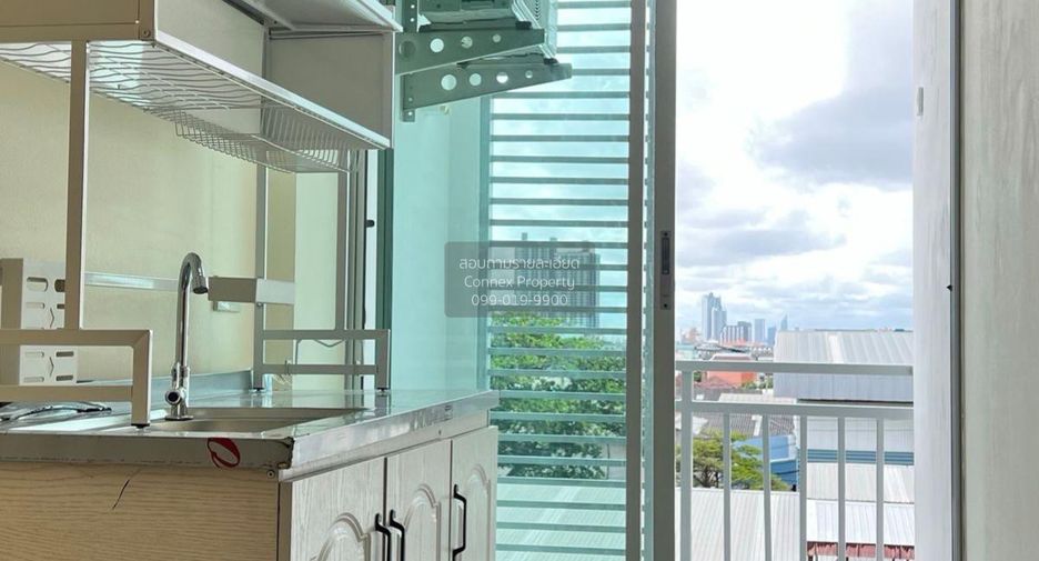 For sale 1 bed condo in Mueang Samut Prakan, Samut Prakan