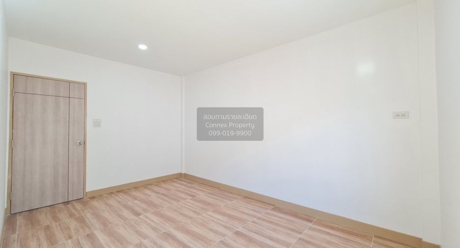 For sale 2 bedrooms townhouse in Khlong Sam Wa, Bangkok
