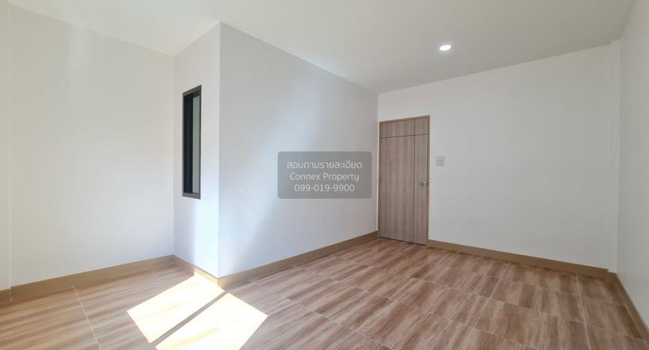 For sale 2 bedrooms townhouse in Khlong Sam Wa, Bangkok