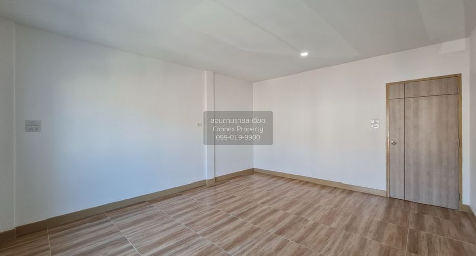 For sale 2 bedrooms townhouse in Khlong Sam Wa, Bangkok