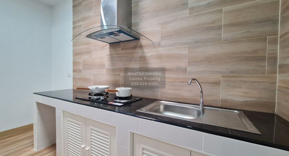 For sale 2 bedrooms townhouse in Khlong Sam Wa, Bangkok
