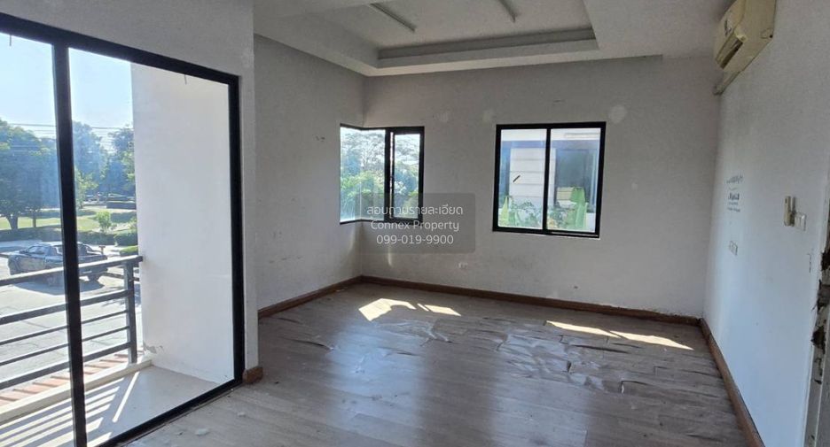 For sale 3 bedrooms house in Lam Luk Ka, Pathum Thani