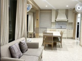 For rent 4 bedrooms house in Taling Chan, Bangkok