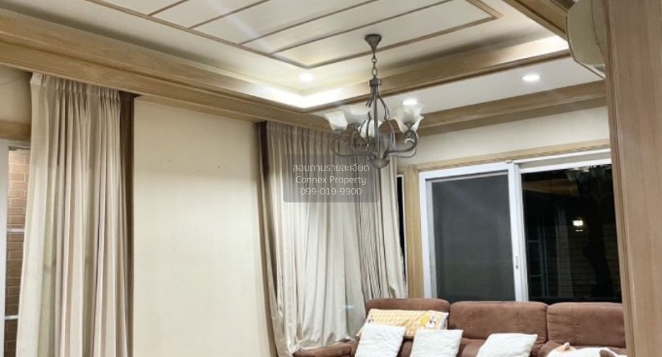 For rent 4 bedrooms house in Taling Chan, Bangkok