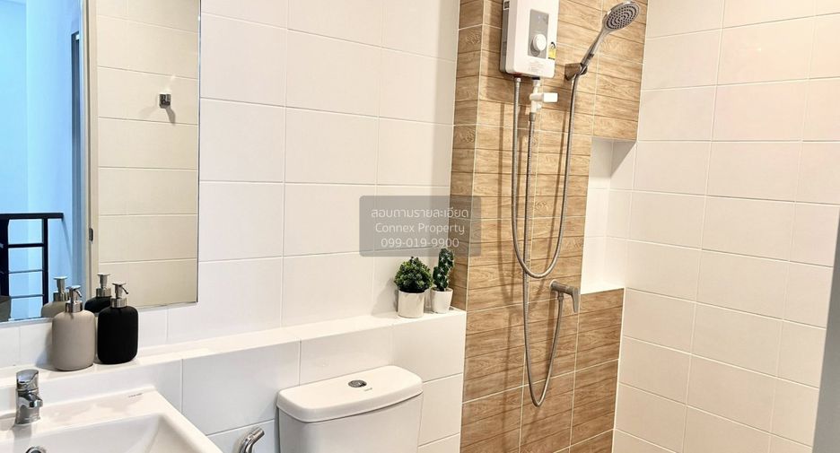 For rent 3 bedrooms townhouse in Bang Phli, Samut Prakan