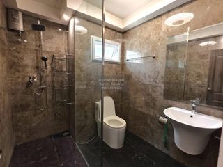 For rent 5 bedrooms house in Bang Kapi, Bangkok
