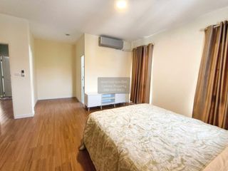 For rent 5 bedrooms house in Bang Kapi, Bangkok
