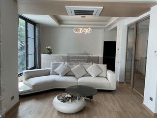 Reihenhaus zur Miete mit 4 Zimmer in Watthana, Bangkok