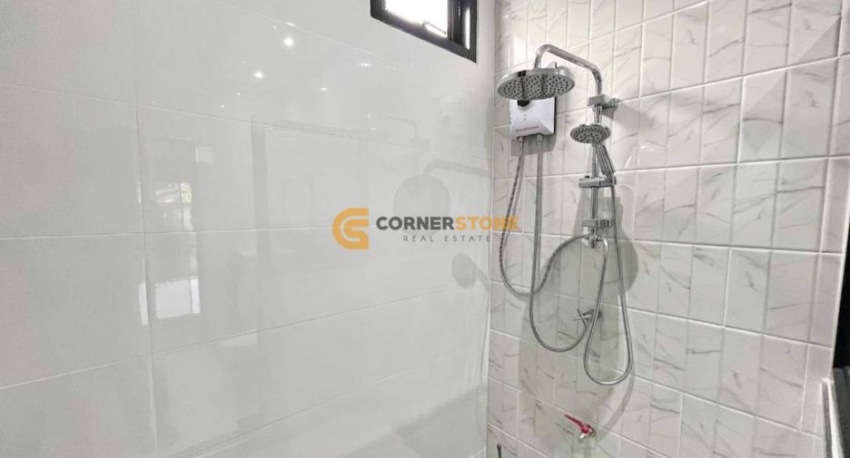 Haus zum Kauf mit 3 Zimmer in Bang Lamung, Chonburi