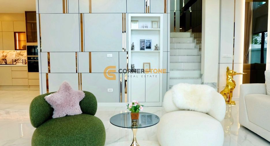 Haus zum Kauf mit 5 Zimmer in Bang Lamung, Chonburi