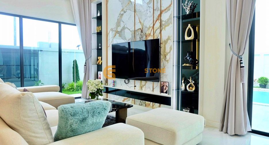 Haus zum Kauf mit 5 Zimmer in Bang Lamung, Chonburi