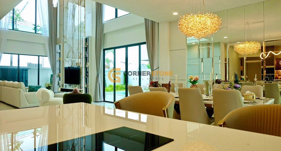 Haus zum Kauf mit 5 Zimmer in Bang Lamung, Chonburi
