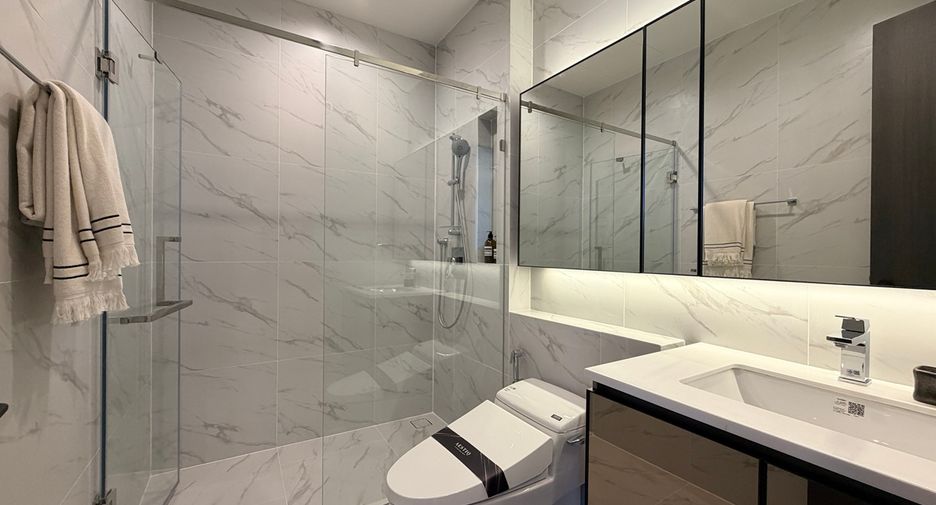 Condo en venta de 2 habitaciones en Watthana, Bangkok
