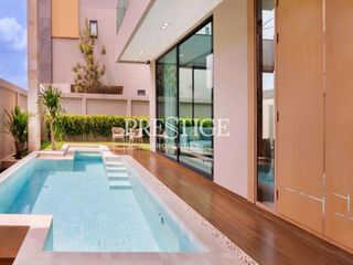 Casa en alquiler de 3 habitaciones en Bang Lamung, Chonburi