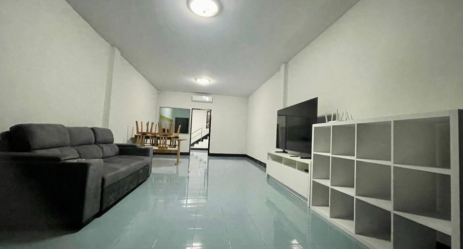 出租 2 卧室 联排别墅 在 Bang Lamung, Chon Buri