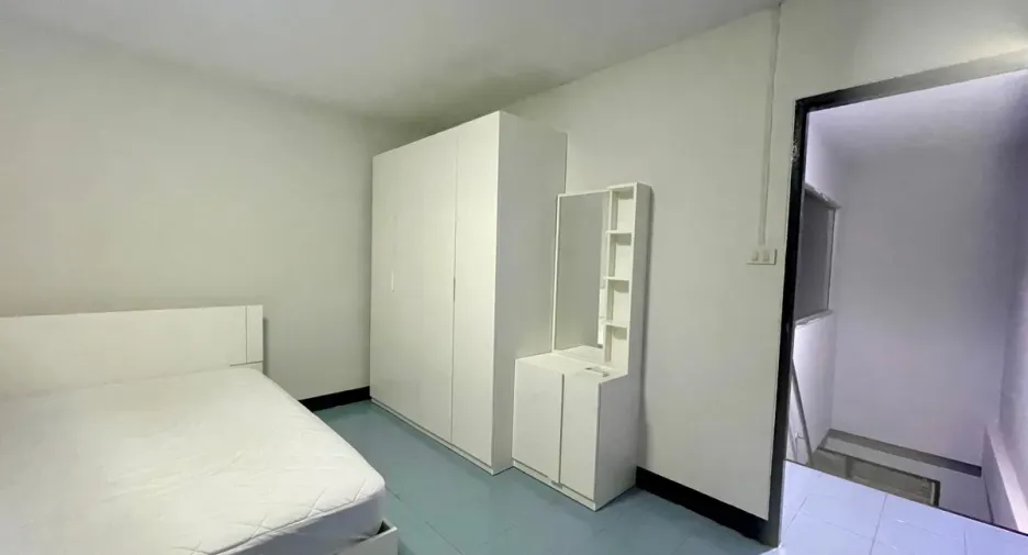 For rent 2 bedrooms townhouse in Jomtien, Pattaya