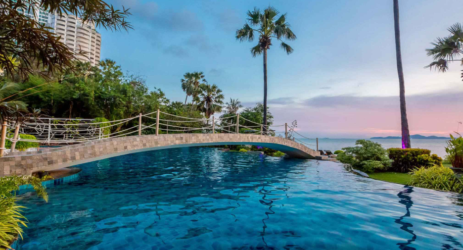 À vendre 2 chambres condo à Bang Lamung, Chonburi
