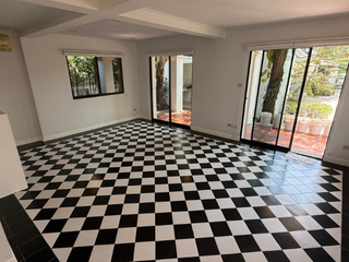 À louer 3 chambres maison à Khan Na Yao, Bangkok
