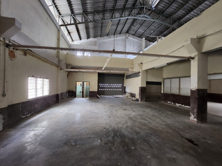 For rent warehouse in Bang Bua Thong, Nonthaburi