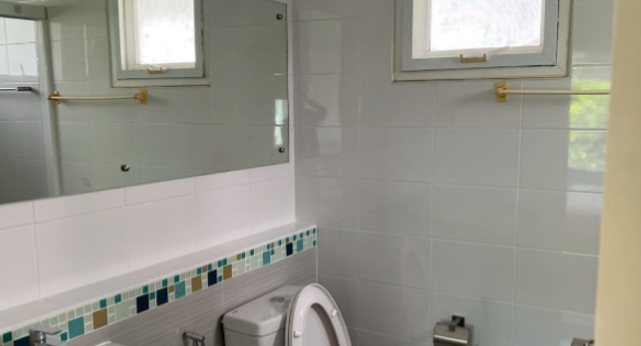 For rent 3 bedrooms house in Prawet, Bangkok