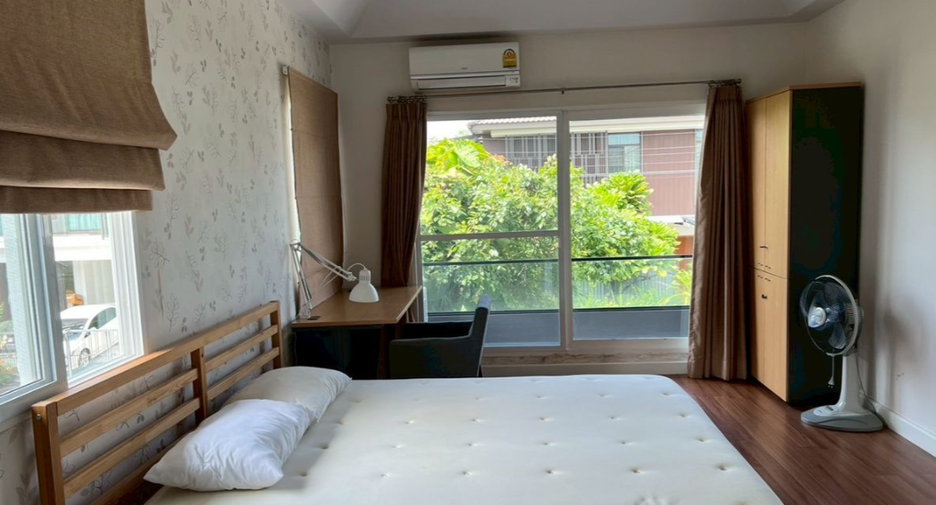 For rent 3 bedrooms house in Prawet, Bangkok