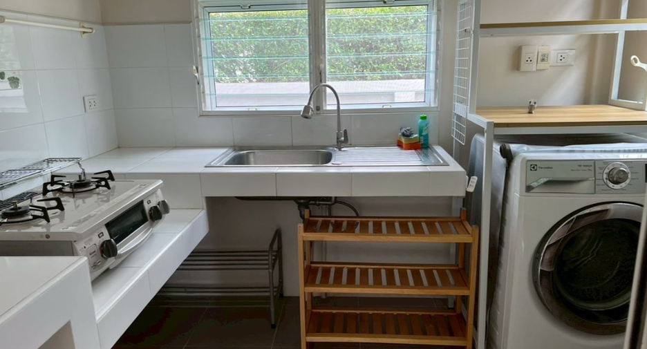 For rent 3 bedrooms house in Prawet, Bangkok