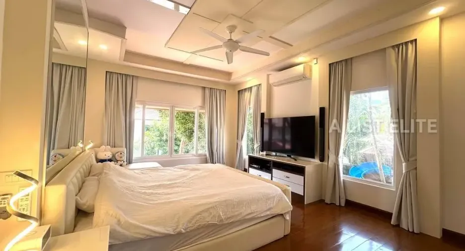 For sale 4 bedrooms house in Bang Lamung, Chonburi
