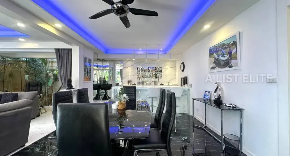 For sale 4 bedrooms house in Bang Lamung, Chonburi