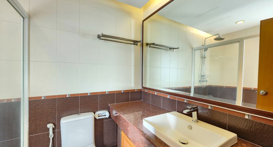 Wohnung zur Miete mit 3 Zimmer in Sathon, Bangkok