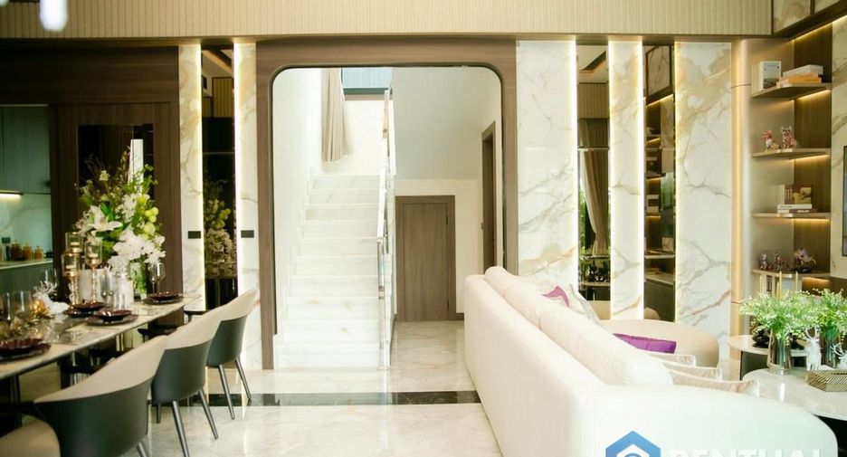 For sale 4 ベッドルーム house in Bang Lamung, Chonburi
