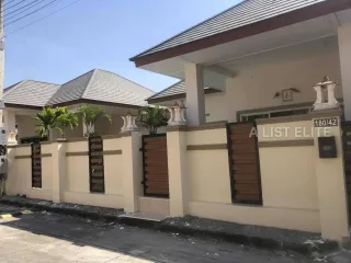 For Rent 3 Bedroom House In Bang Lamung, Chonburi