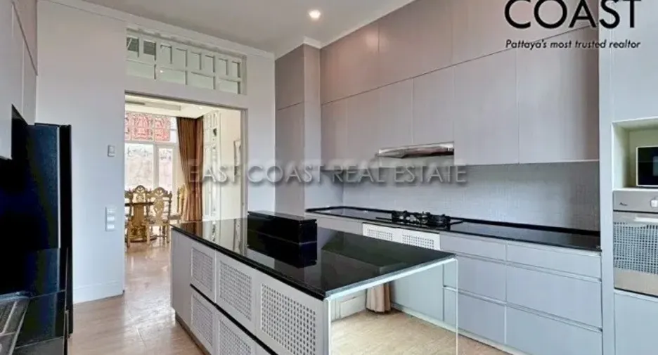 For rent 4 bedrooms house in Bang Lamung, Chonburi