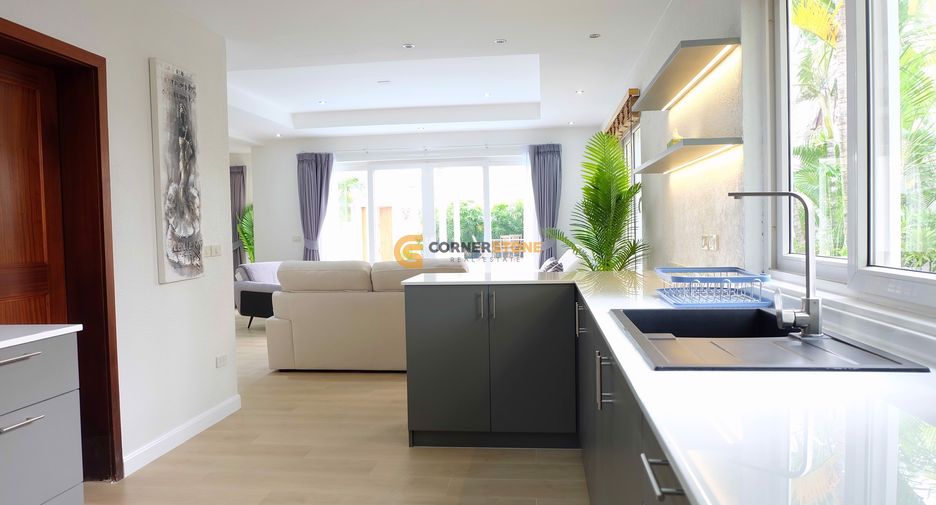 For rent and for sale 3 bedrooms house in Bang Lamung, Chonburi
