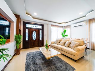 Casa en venta de 5 habitaciones en Bang Lamung, Chonburi