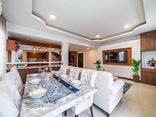 Casa en venta de 5 habitaciones en Bang Lamung, Chonburi