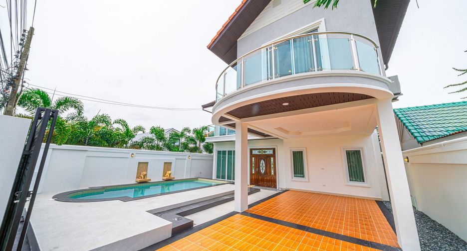 Casa en venta de 5 habitaciones en Bang Lamung, Chonburi