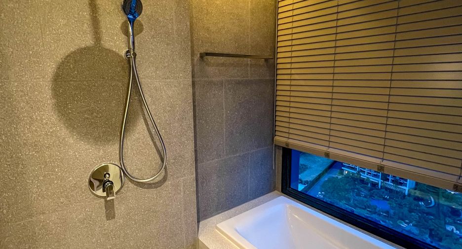 For rent 2 bedrooms condo in Bang Lamung, Chonburi