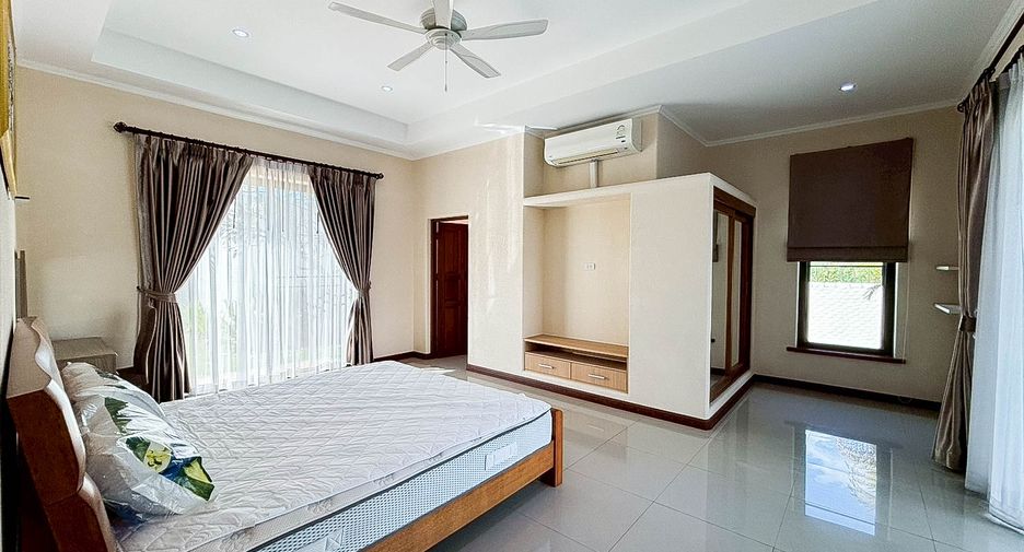 À louer 4 chambres maison à Bang Lamung, Chonburi