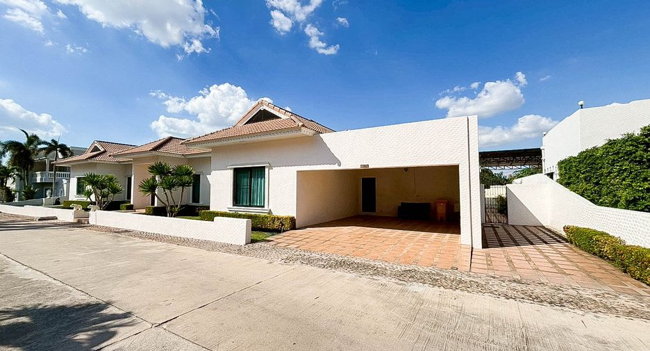 À louer 4 chambres maison à Bang Lamung, Chonburi