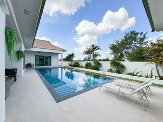 À louer 4 chambres maison à Bang Lamung, Chonburi