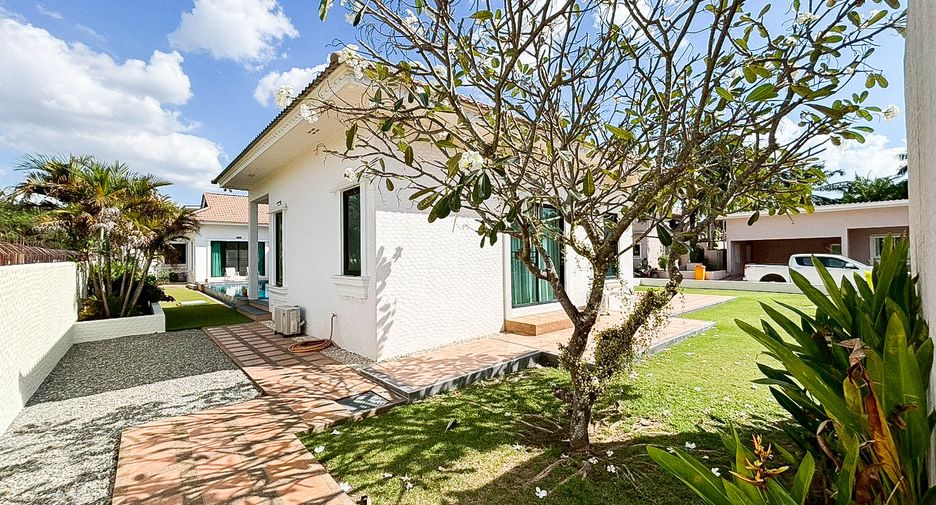 À louer 4 chambres maison à Bang Lamung, Chonburi