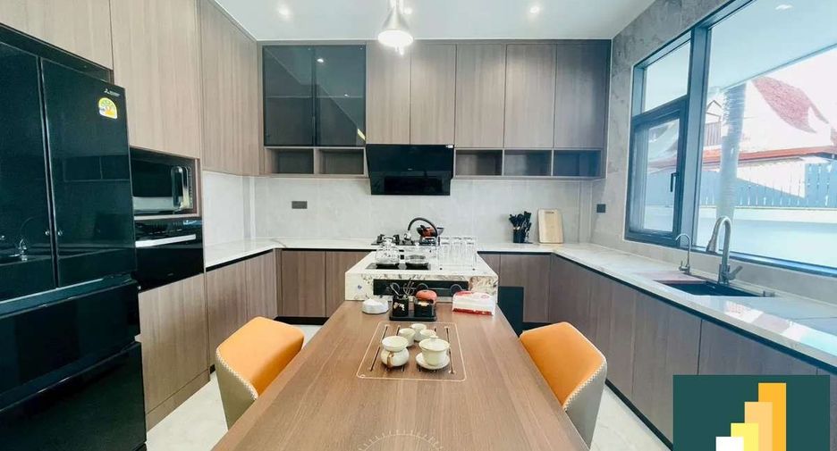 À vendre 6 chambres villa à South Pattaya, Pattaya