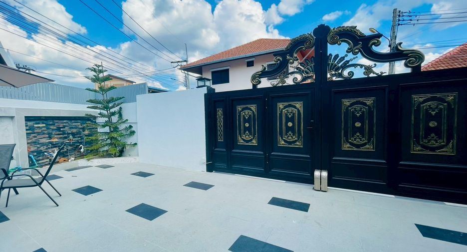 ขาย 4 ห้องนอน วิลล่า ใน พระตำหนัก, พัทยา