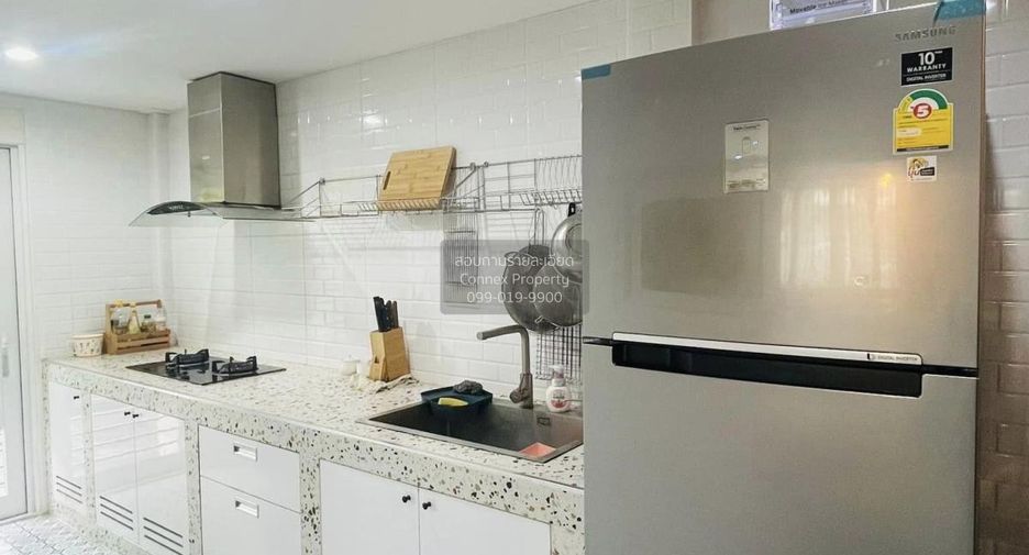 For rent 3 bedrooms house in Prawet, Bangkok