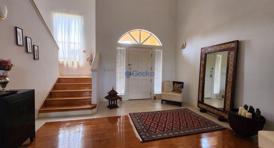 For sale 6 bedrooms house in Si Racha, Chonburi